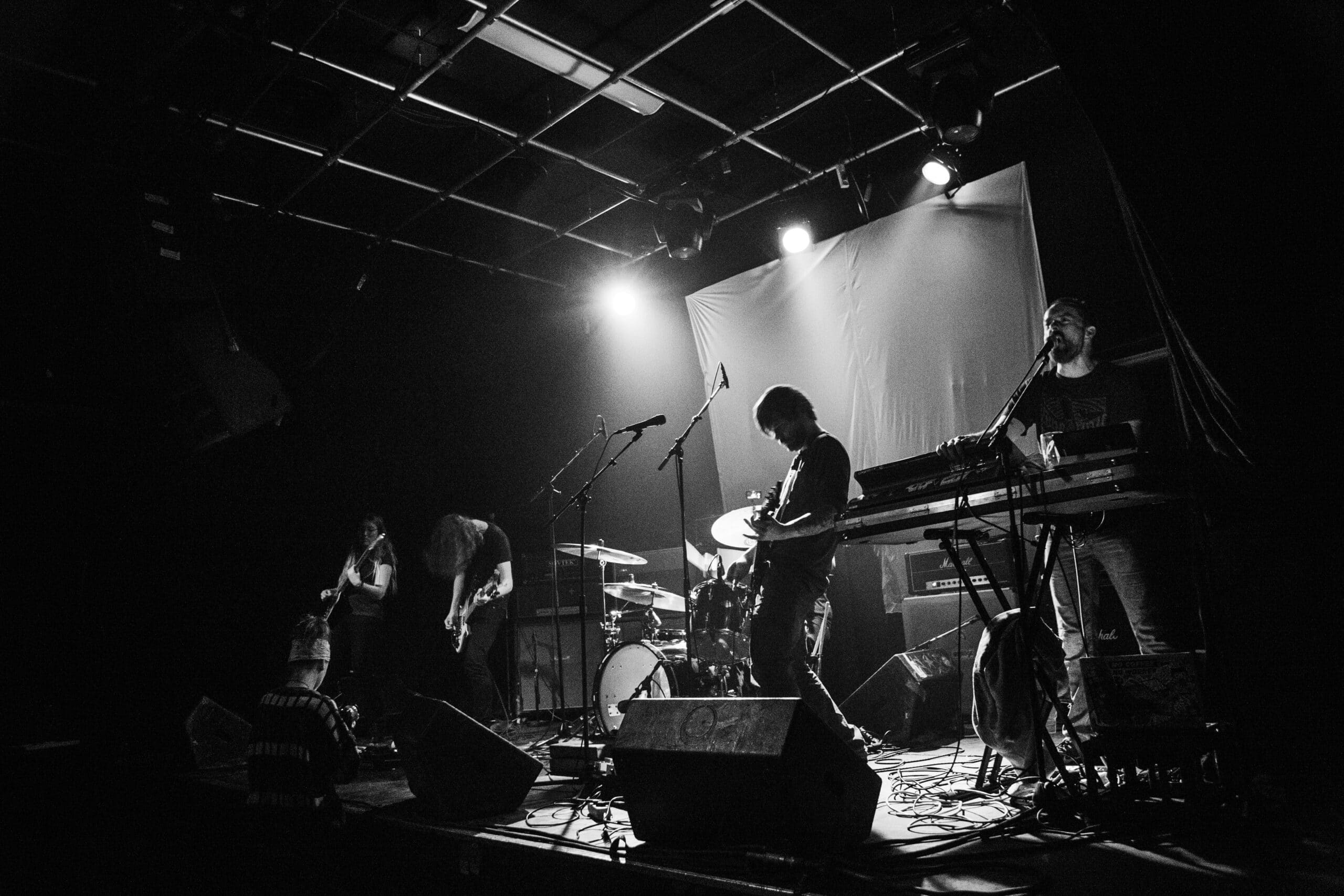 live blitz 4 scaled 1 DARK ESSENCE RECORDS SIGN NORWEGIAN DOOMSTERS DWAAL